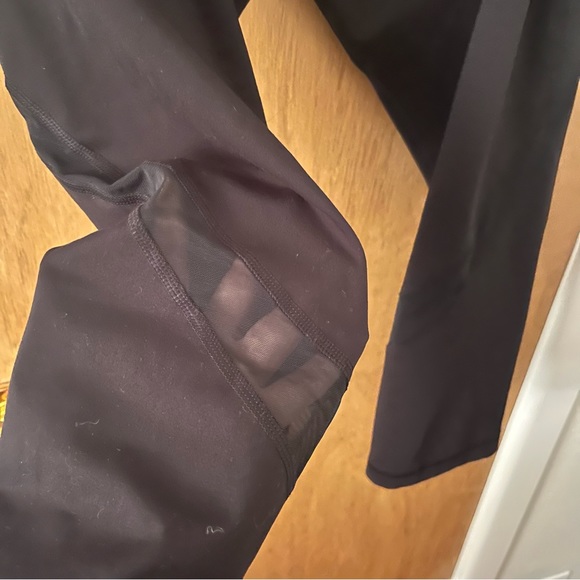 Old Navy elevate go dry capri legging - Picture 3 of 5